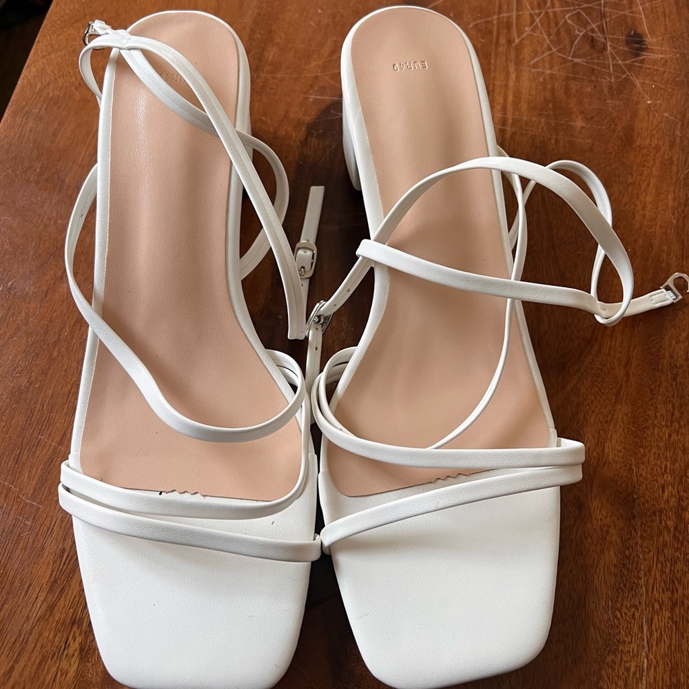 Strappy Heel, Size 9, White